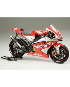 Tamiya 14100 Yamaha YZR-M1 '04 No.7/No.33 1/12