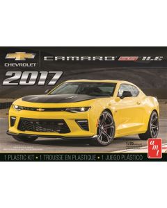 AMT 1074M 2017 Chevry Camaro SS 1LE 1/25