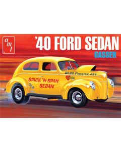 AMT 1088 1940 Ford Sedan (OAS) 1/25