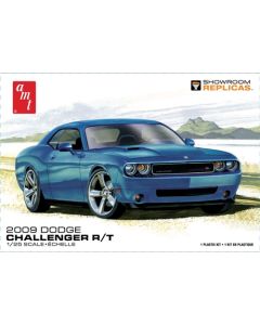 AMT 1117M 2009 Dodge Challenger R/T 1/25