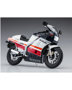 Hasegawa 21732  Suzuki RG400I Early Version Red/White Colour w/Under Cowl (1985) 1/12