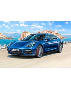 Revell 07034 Porsche Panamera Turbo 1/24
